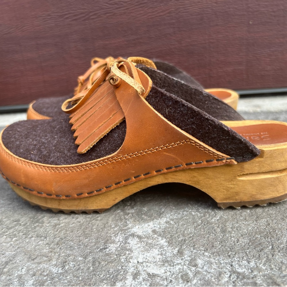 Sanita clogs